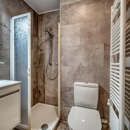 - Haus Q, App 0q0603 Apartment *